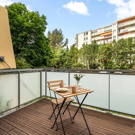 Ovelia - Les Balcons De Montcalm Apartment